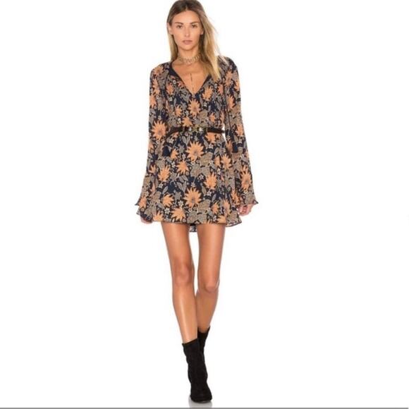 TULAROSA ~ Boho-Style Audrey Mini Dress in Himalayan Floral ~ Size XS - Picture 2 of 11